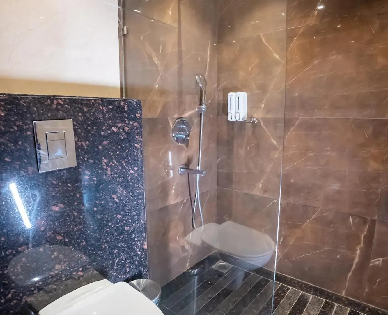 Arcadia Hotel Varanasi